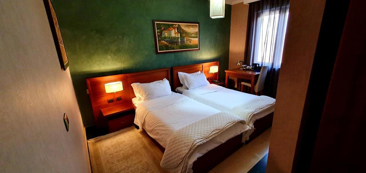 Nov Hotel Tiranë Eksteriør bilde