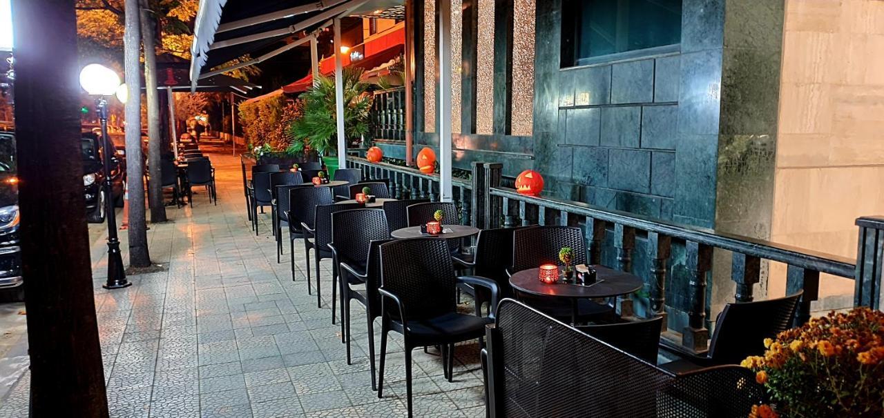 Nov Hotel Tiranë Eksteriør bilde