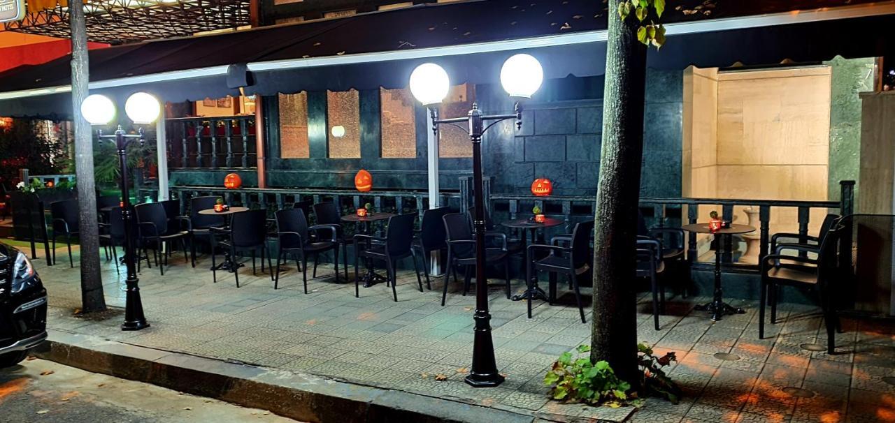 Nov Hotel Tiranë Eksteriør bilde