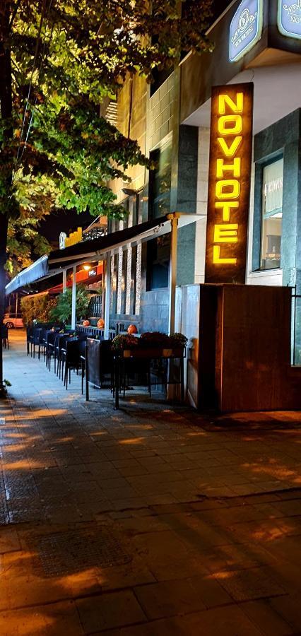 Nov Hotel Tiranë Eksteriør bilde