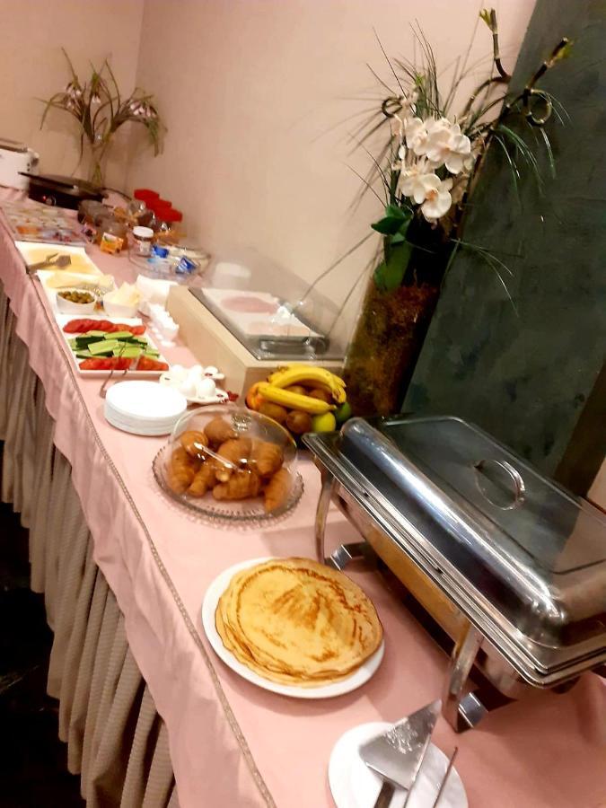 Nov Hotel Tiranë Eksteriør bilde